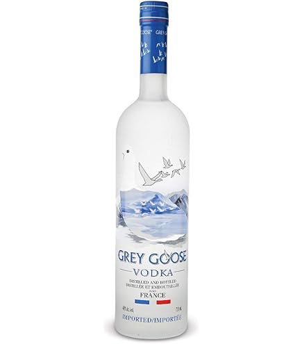 Amazon.co.jp: カラシニコフ ウォッカ 700ml : 食品・飲料・お酒